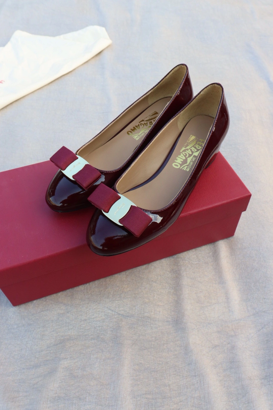 Affordable 2959 Salvatore Ferragamo Flat Shoes For Women