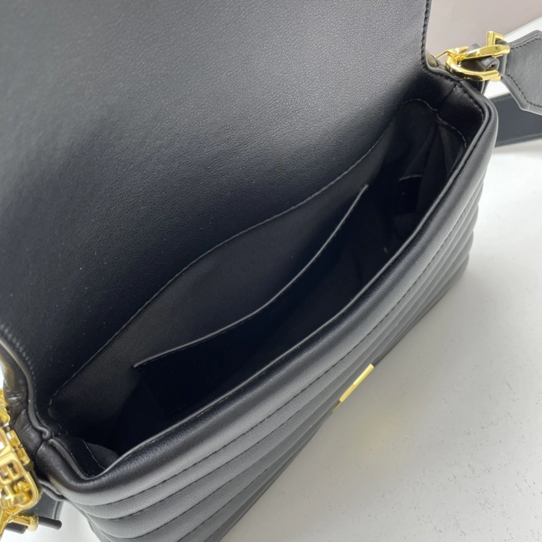 Affordable 3186 Givenchy AAA Quality Messenger Bags For Women