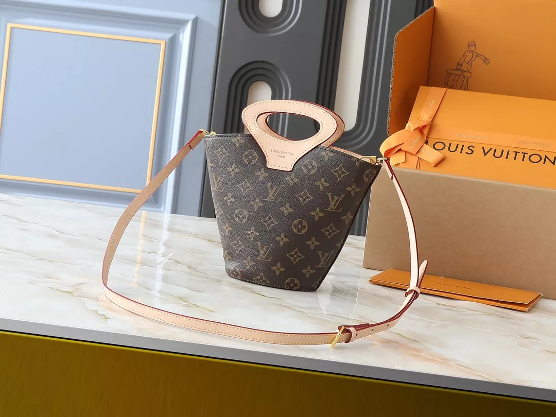 Affordable 3734 Louis Vuitton Messenger Bags For Women