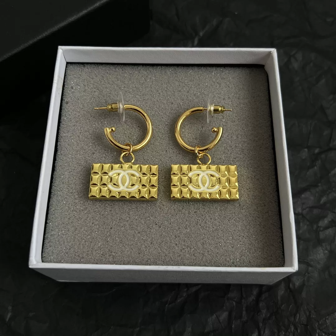 Affordable 3797 Chanel Earrings For Women