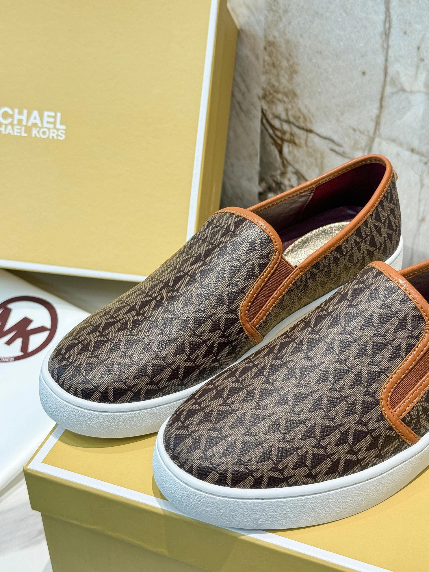 Affordable 3910 Michael Kors Casual Shoes For Women