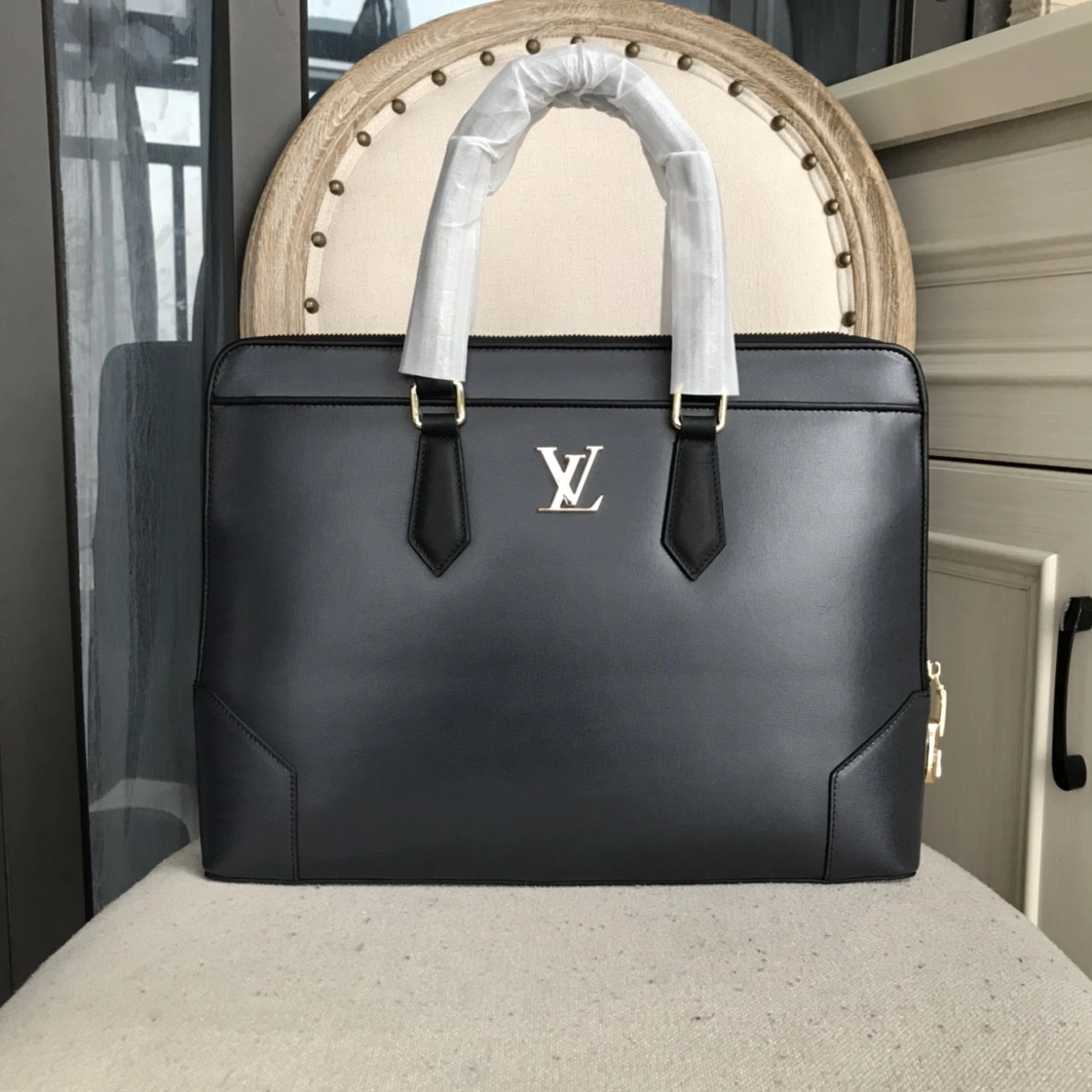 Affordable 3928 Louis Vuitton AAA Man Handbags
