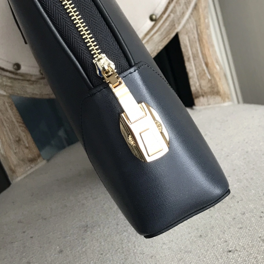 Affordable 3928 Louis Vuitton AAA Man Handbags