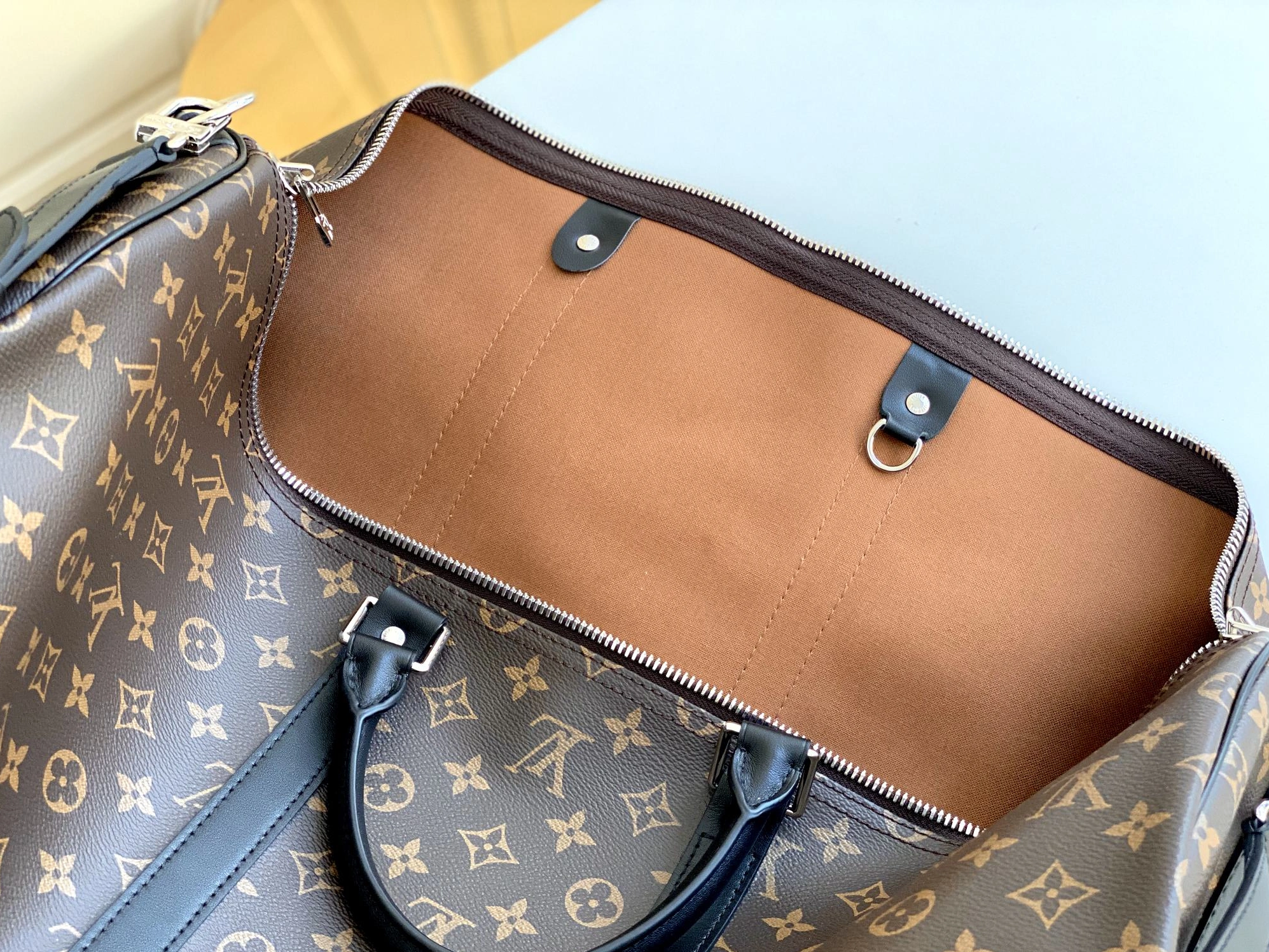 Affordable 3937 Louis Vuitton Travel Bags