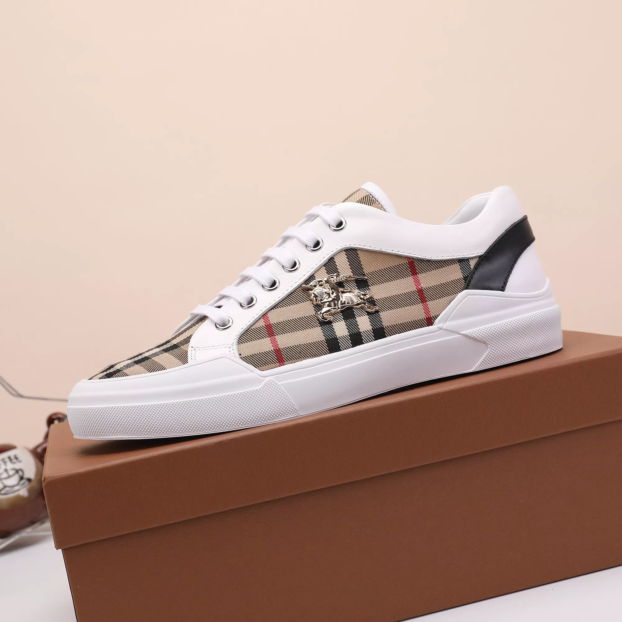 Affordable 401 Burberry Casual Shoes For Men