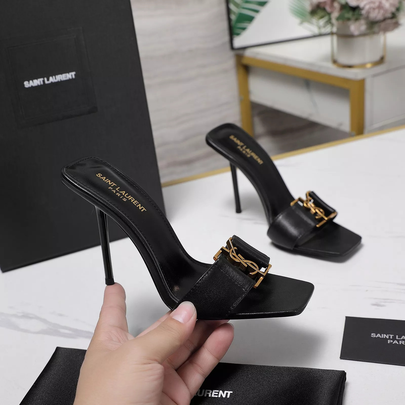 Affordable 4200 Yves Saint Laurent YSL Slippers For Women