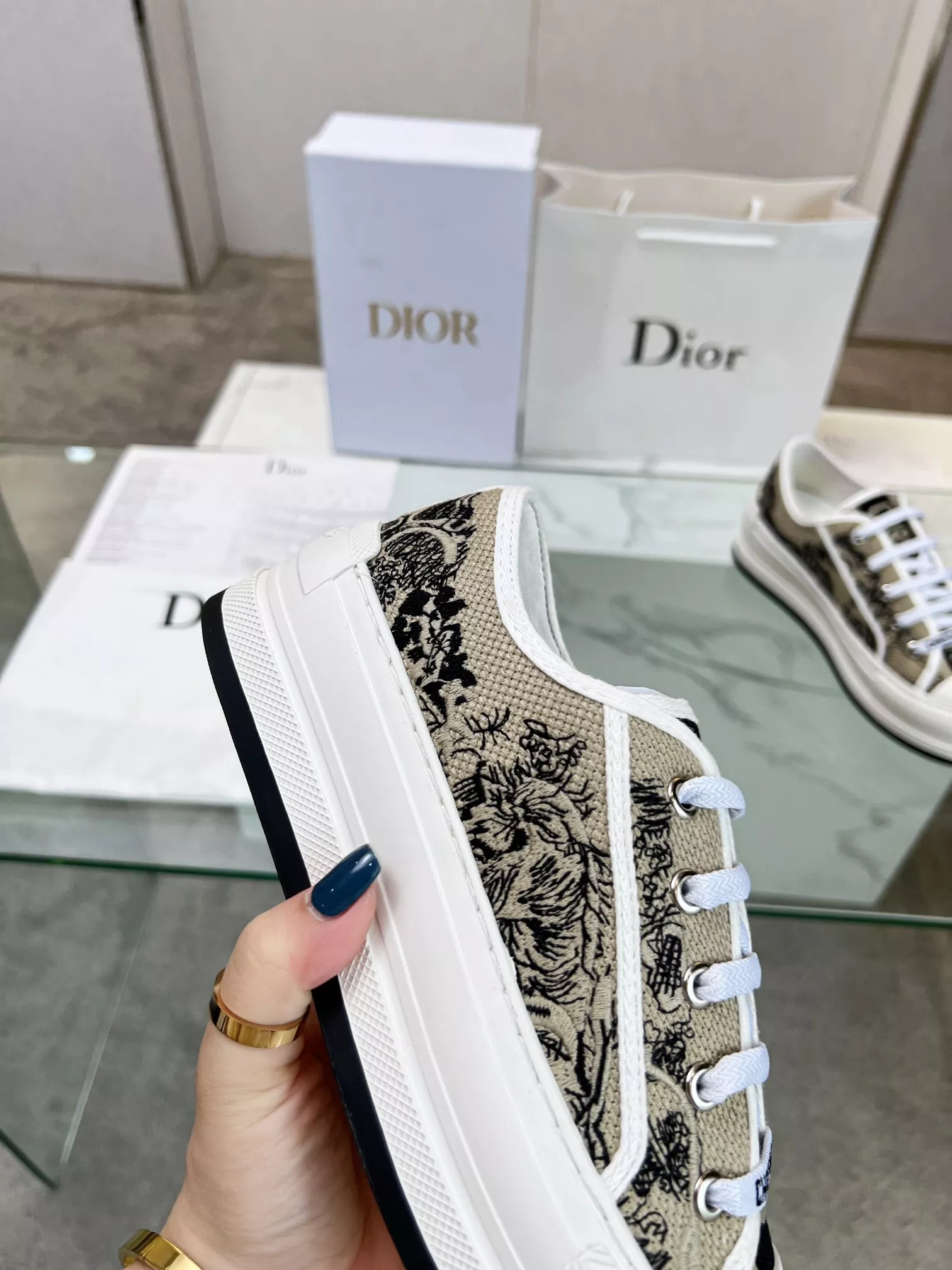 Affordable 4312 Christian Dior Casual Shoes For Women