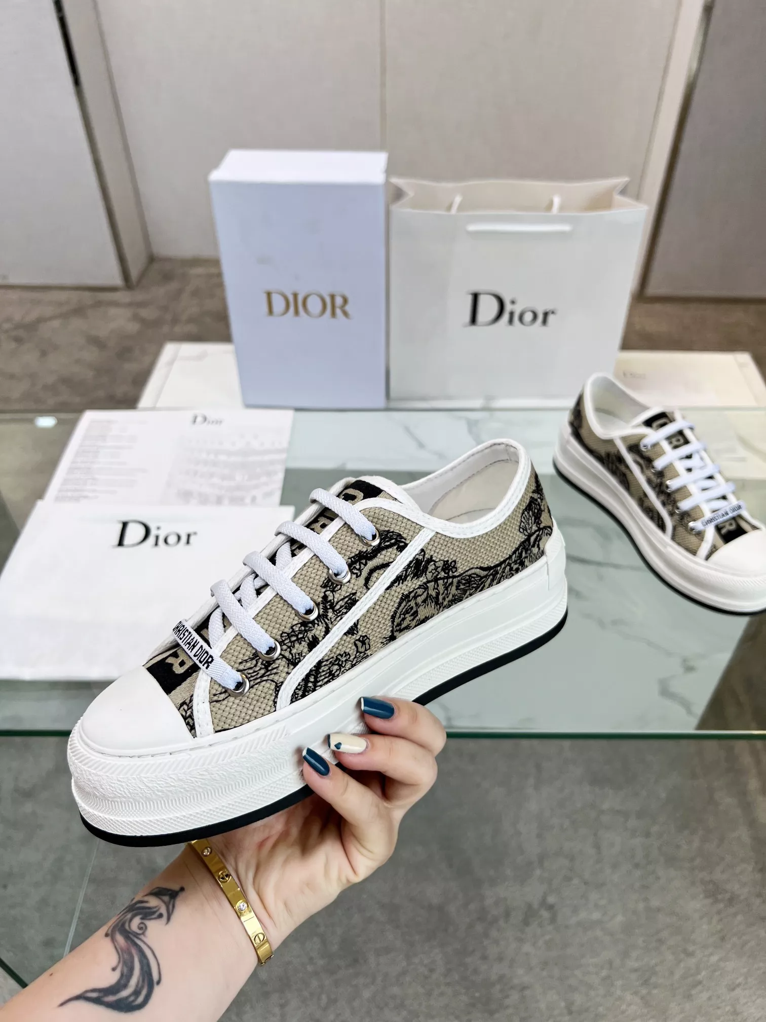 Affordable 4312 Christian Dior Casual Shoes For Women