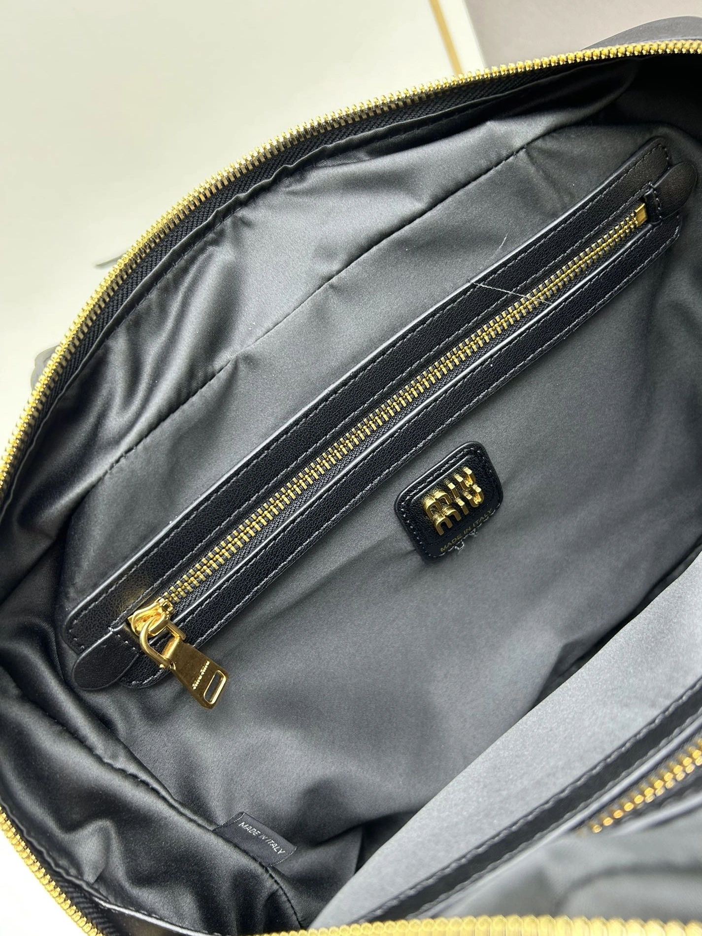 Affordable 4361 MIU MIU AAA Quality Handbags For Women