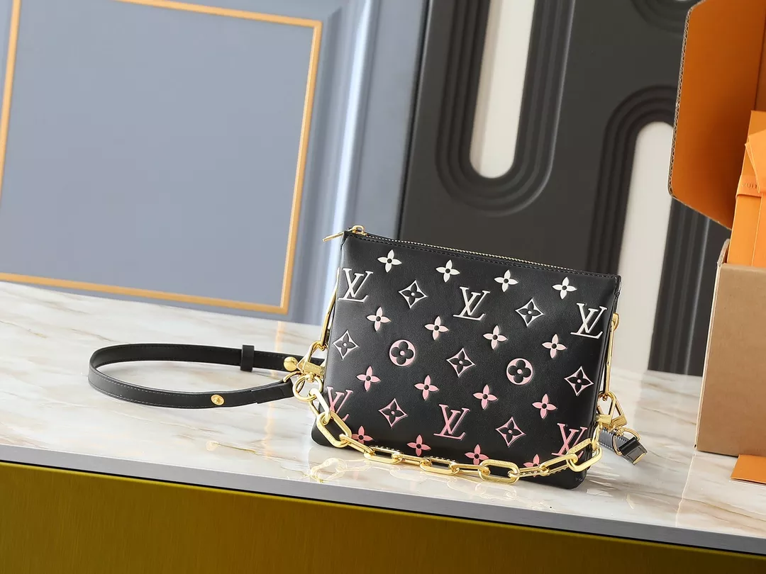 Affordable 4453 Louis Vuitton Messenger Bags For Women