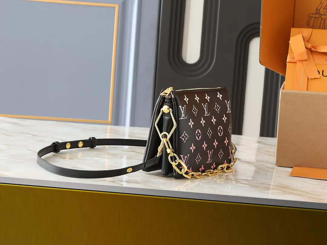 Affordable 4453 Louis Vuitton Messenger Bags For Women