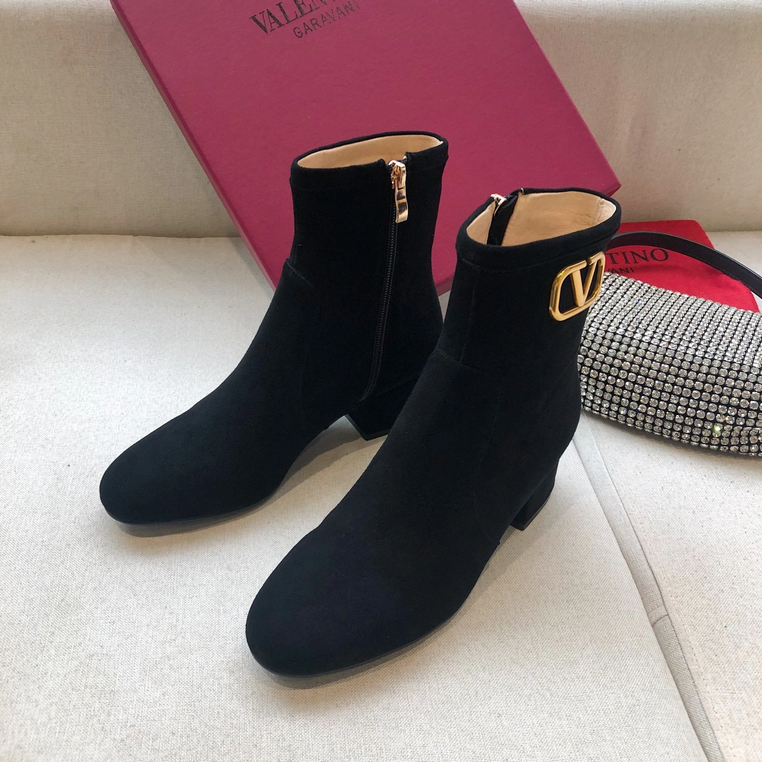 Affordable 4660 Valentino Boots For Women