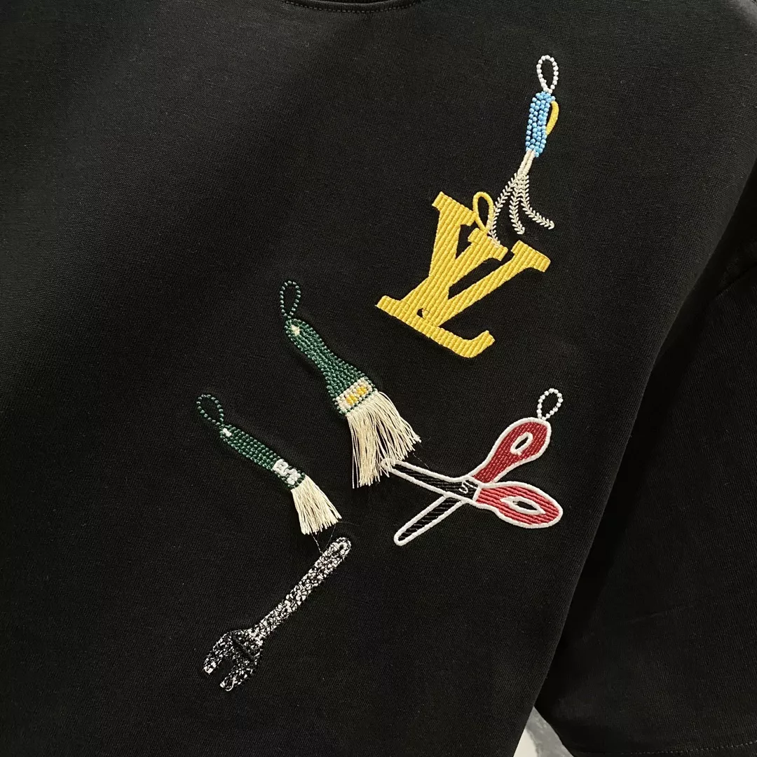 Affordable 4914 Louis Vuitton LV T-Shirts Short Sleeved For Unisex