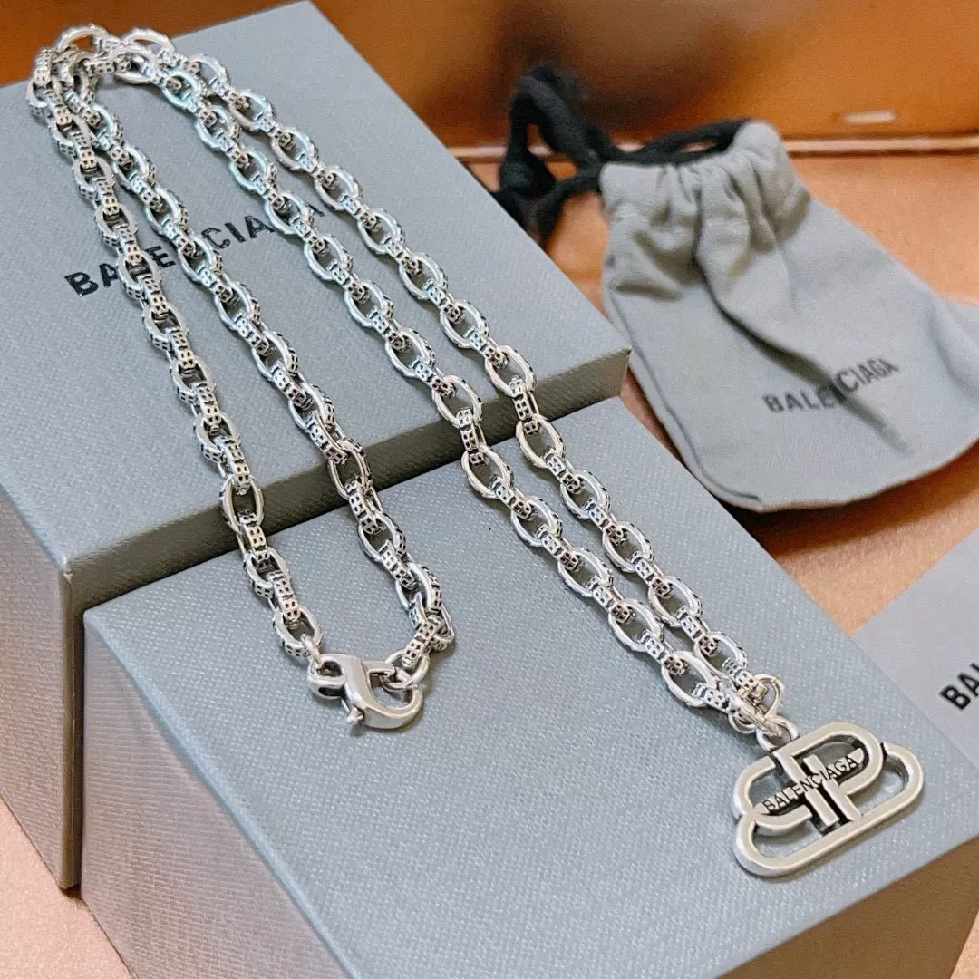 Affordable 4979 Balenciaga Necklaces