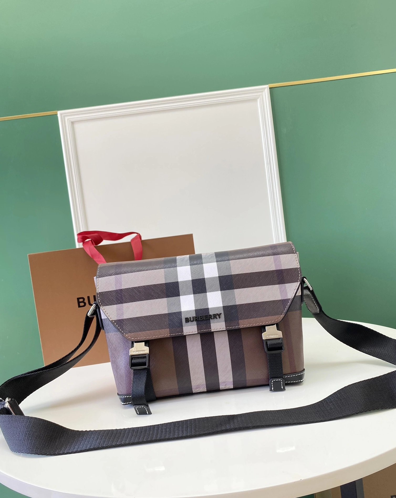 Affordable 5007 Burberry AAA Man Messenger Bags