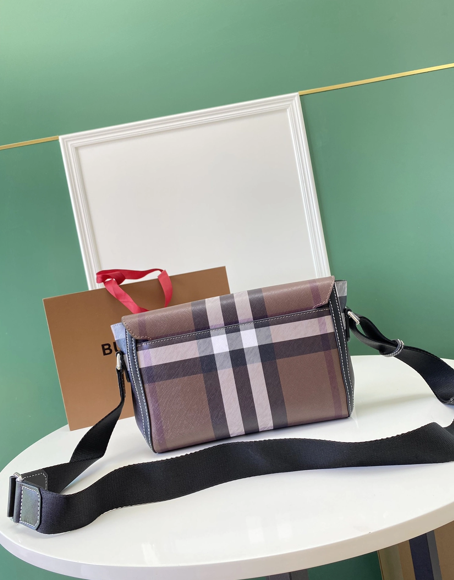 Affordable 5007 Burberry AAA Man Messenger Bags