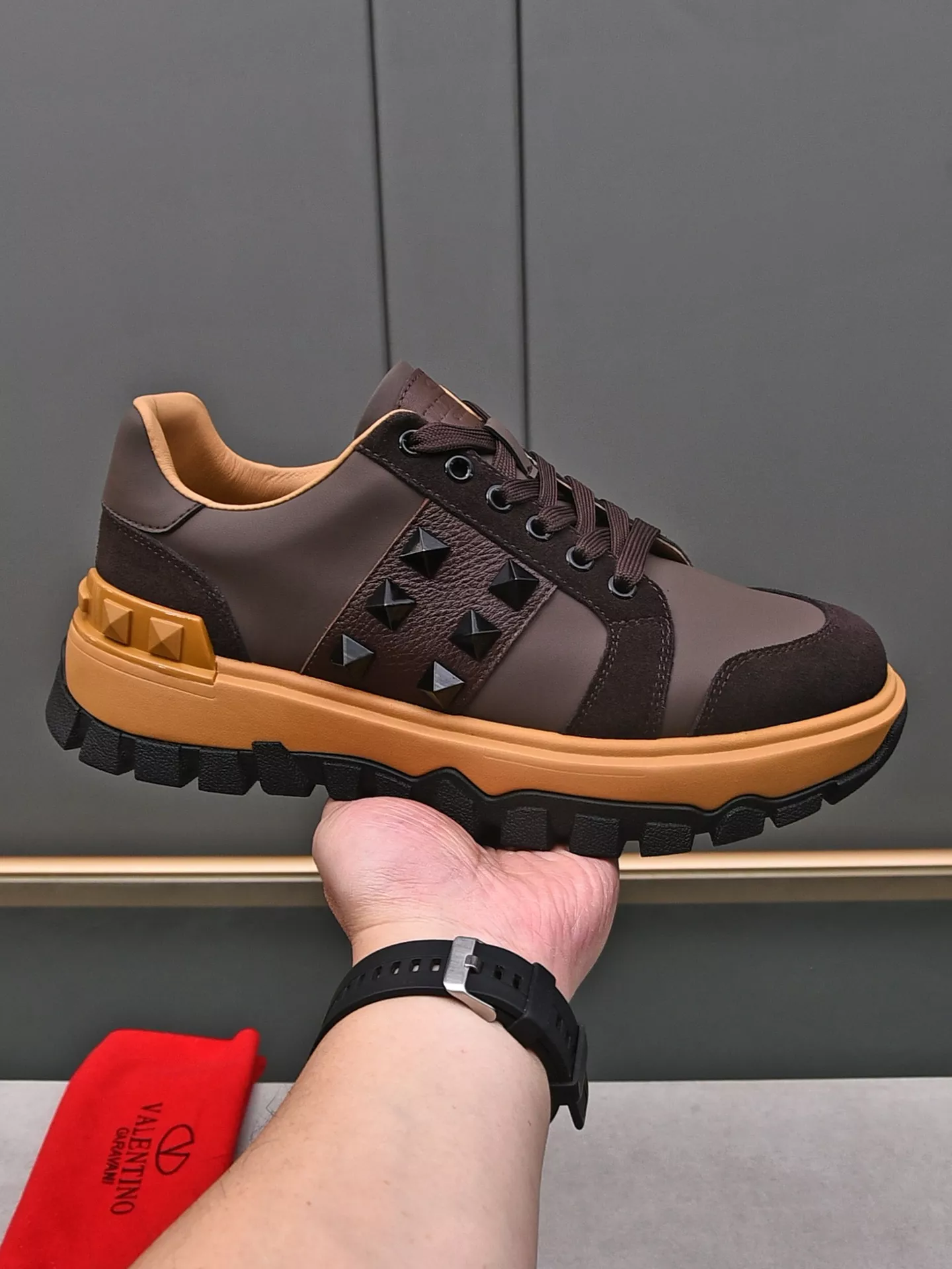 Affordable 5136 Valentino Casual Shoes For Men