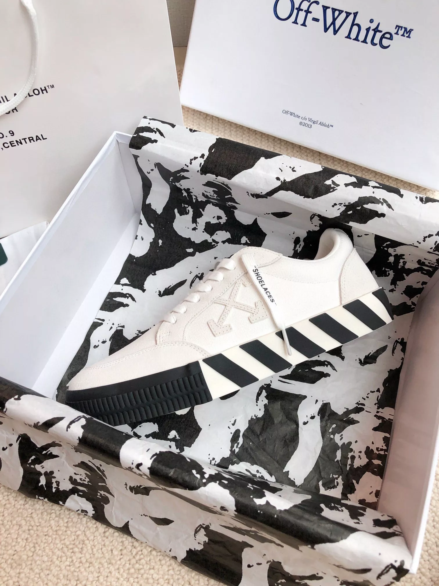 Affordable 5182 Off-White Casual Shoes For Men