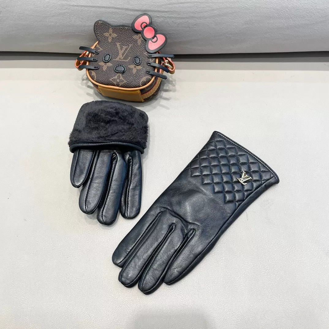 Affordable 5220 Louis Vuitton LV Gloves For Women