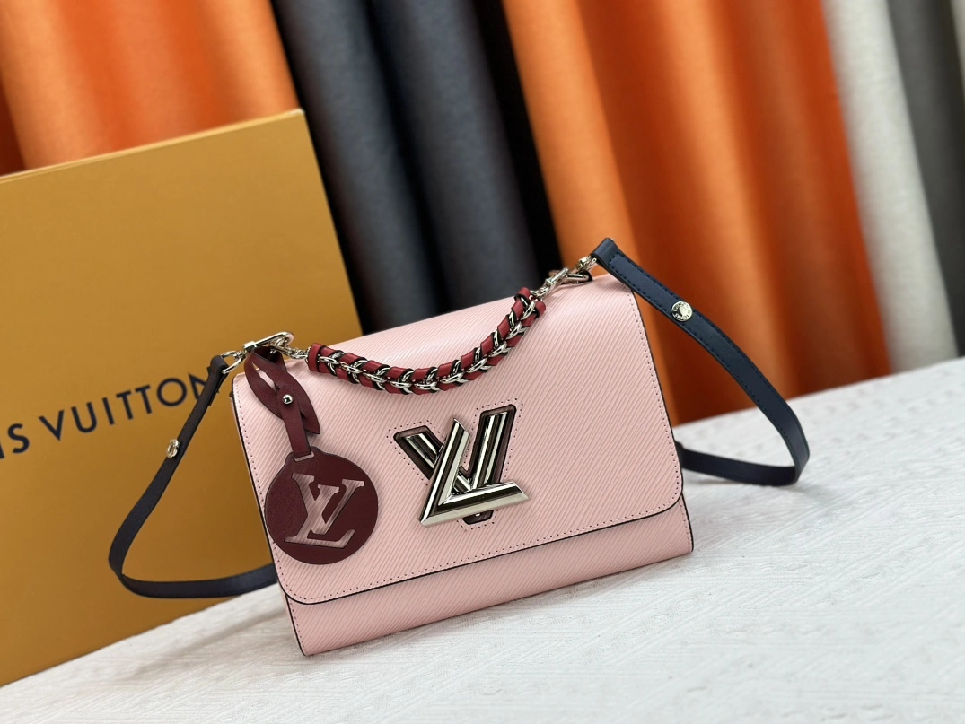 Affordable 5932 Louis Vuitton AAA Quality Messenger Bags For Women