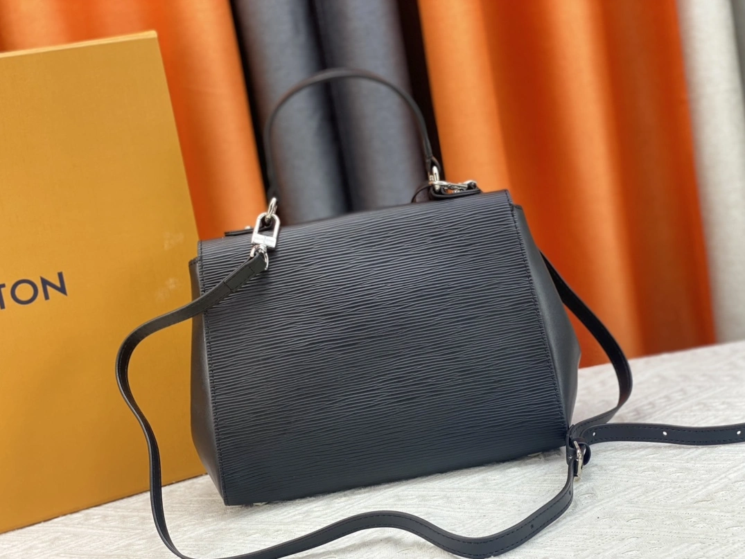 Affordable 5984 Louis Vuitton AAA Quality Handbags For Women