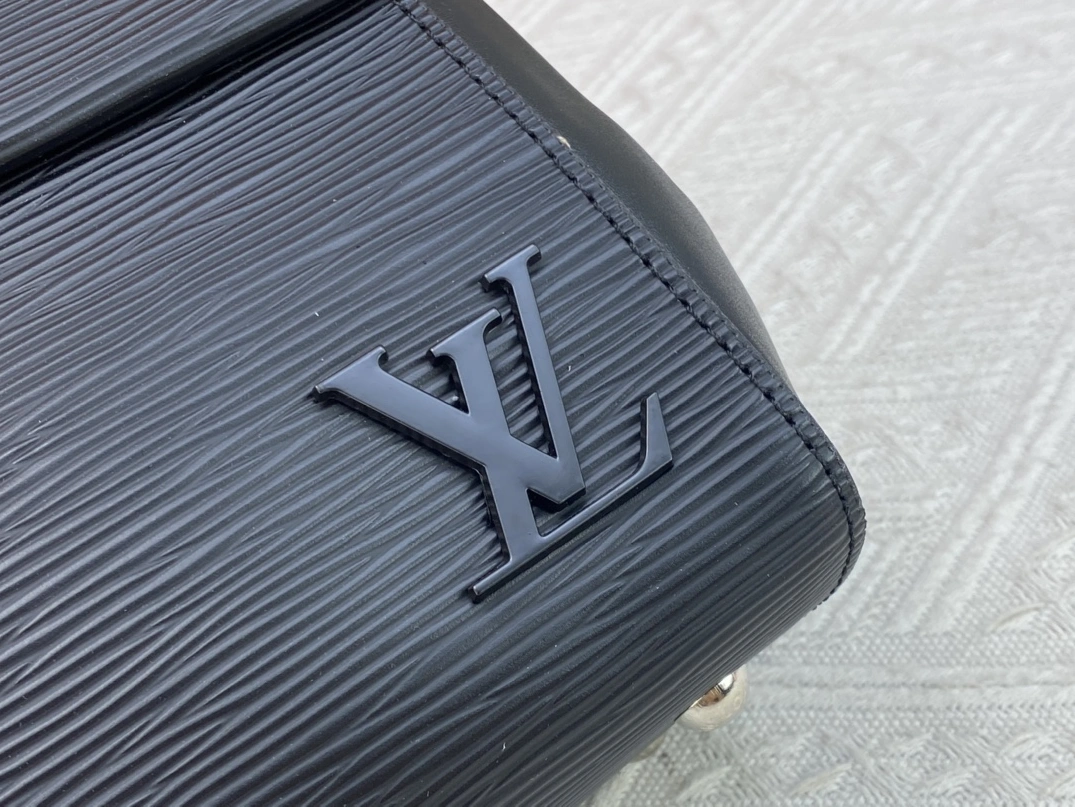Affordable 5984 Louis Vuitton AAA Quality Handbags For Women