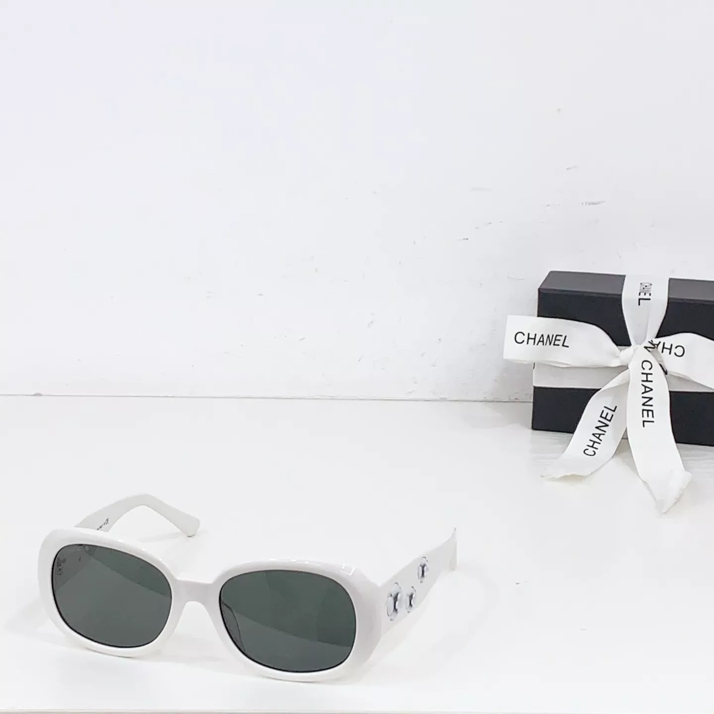 Affordable 6552 Chanel AAA Quality Sunglasses