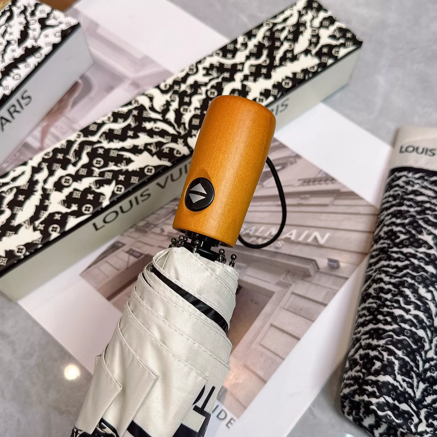 Affordable 6744 Louis Vuitton Umbrellas
