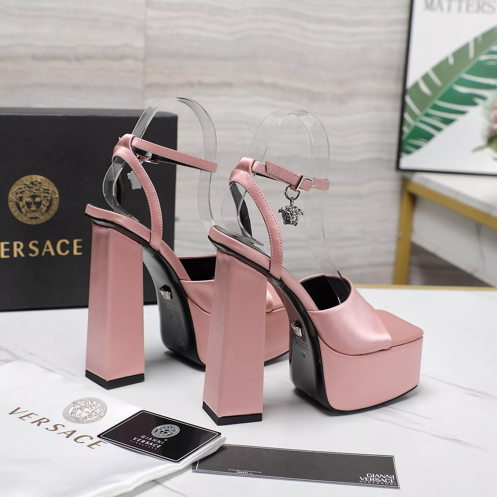 Affordable 6756 Versace Sandal For Women
