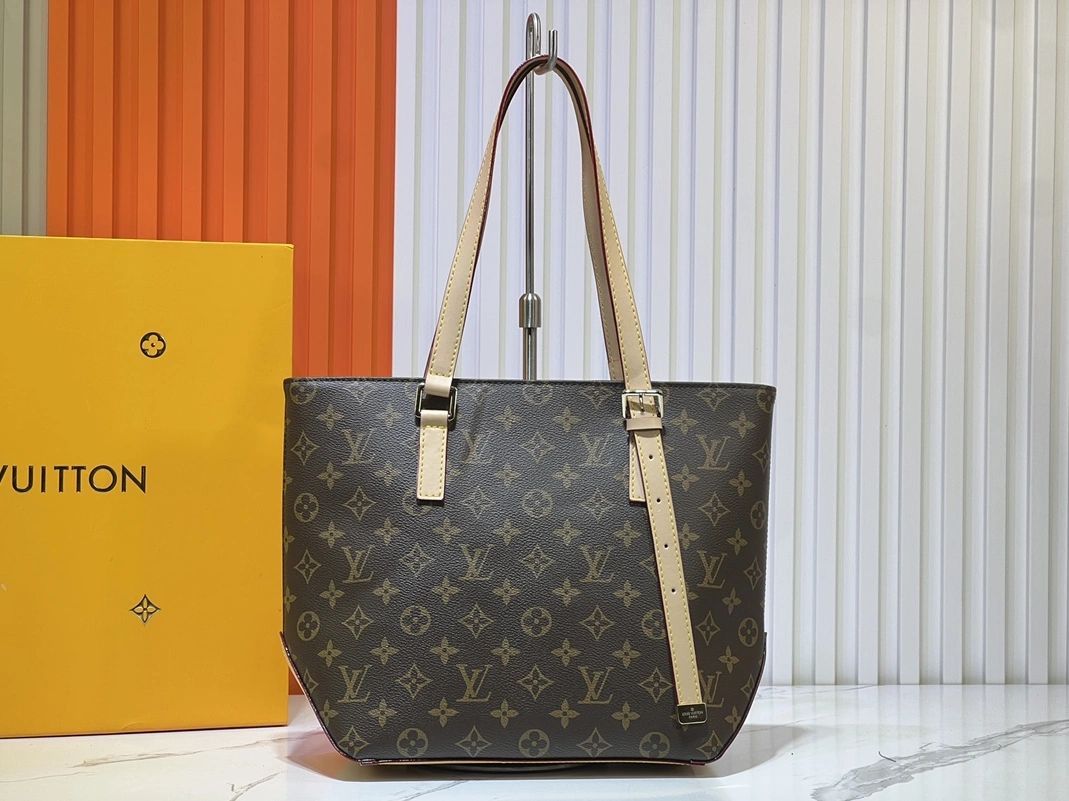 Affordable 7005 Louis Vuitton AAA Quality Shoulder Bags For Women