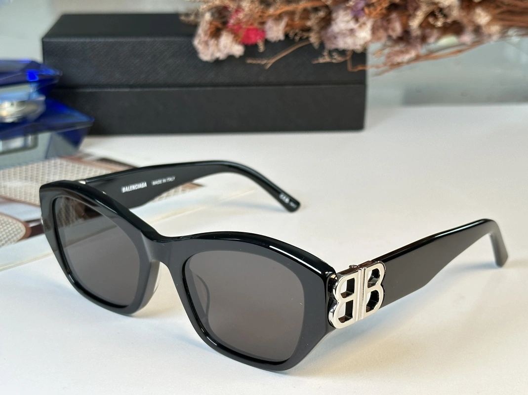 Affordable 7051 Balenciaga AAA Quality Sunglasses
