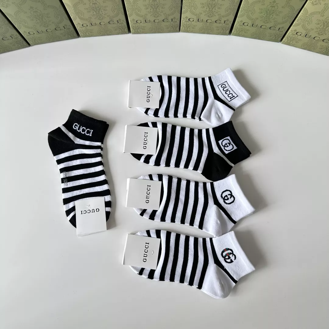 Affordable 7214 Gucci Socks For Unisex