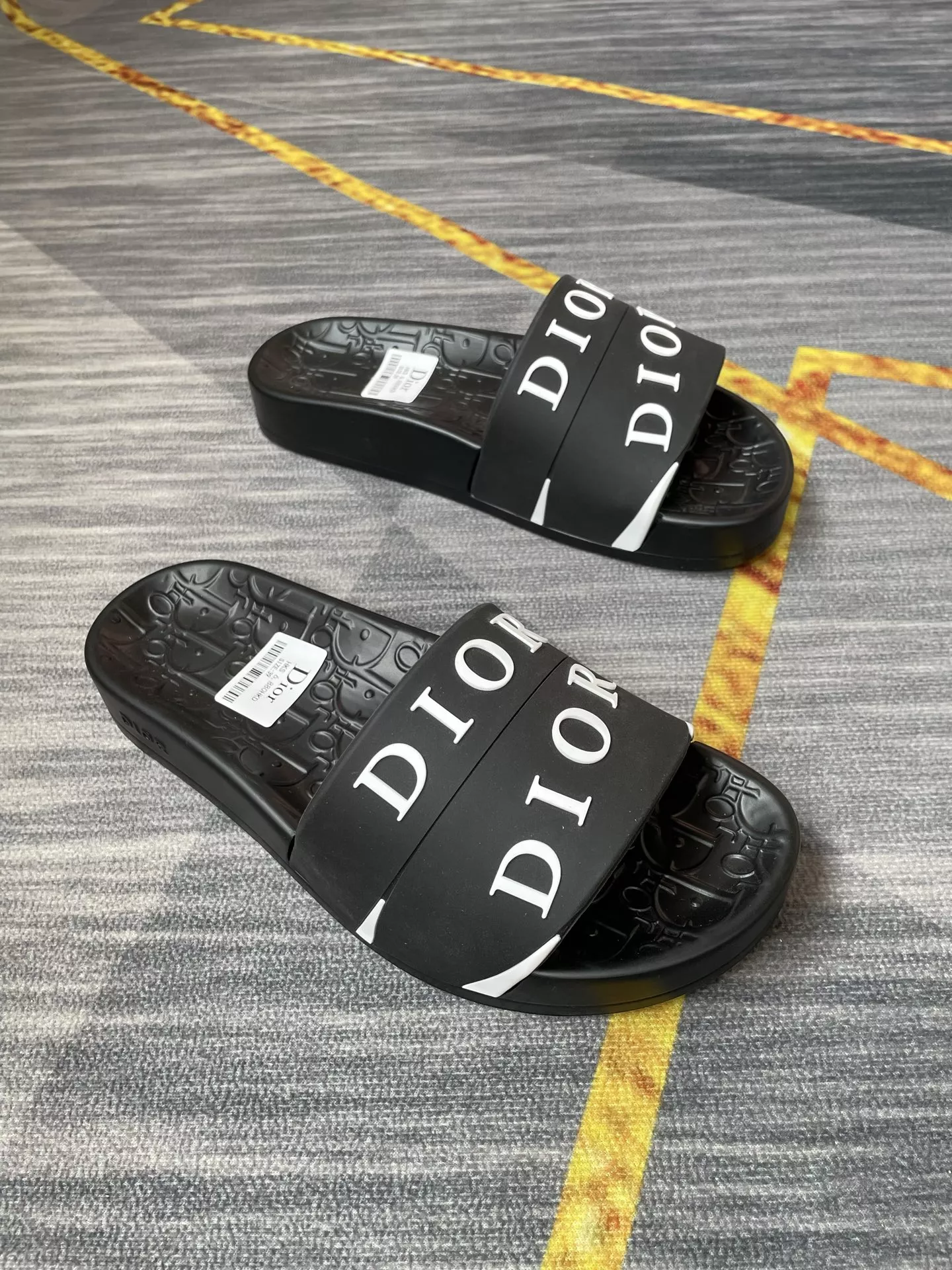 Affordable 7370 Christian Dior Slippers For Men