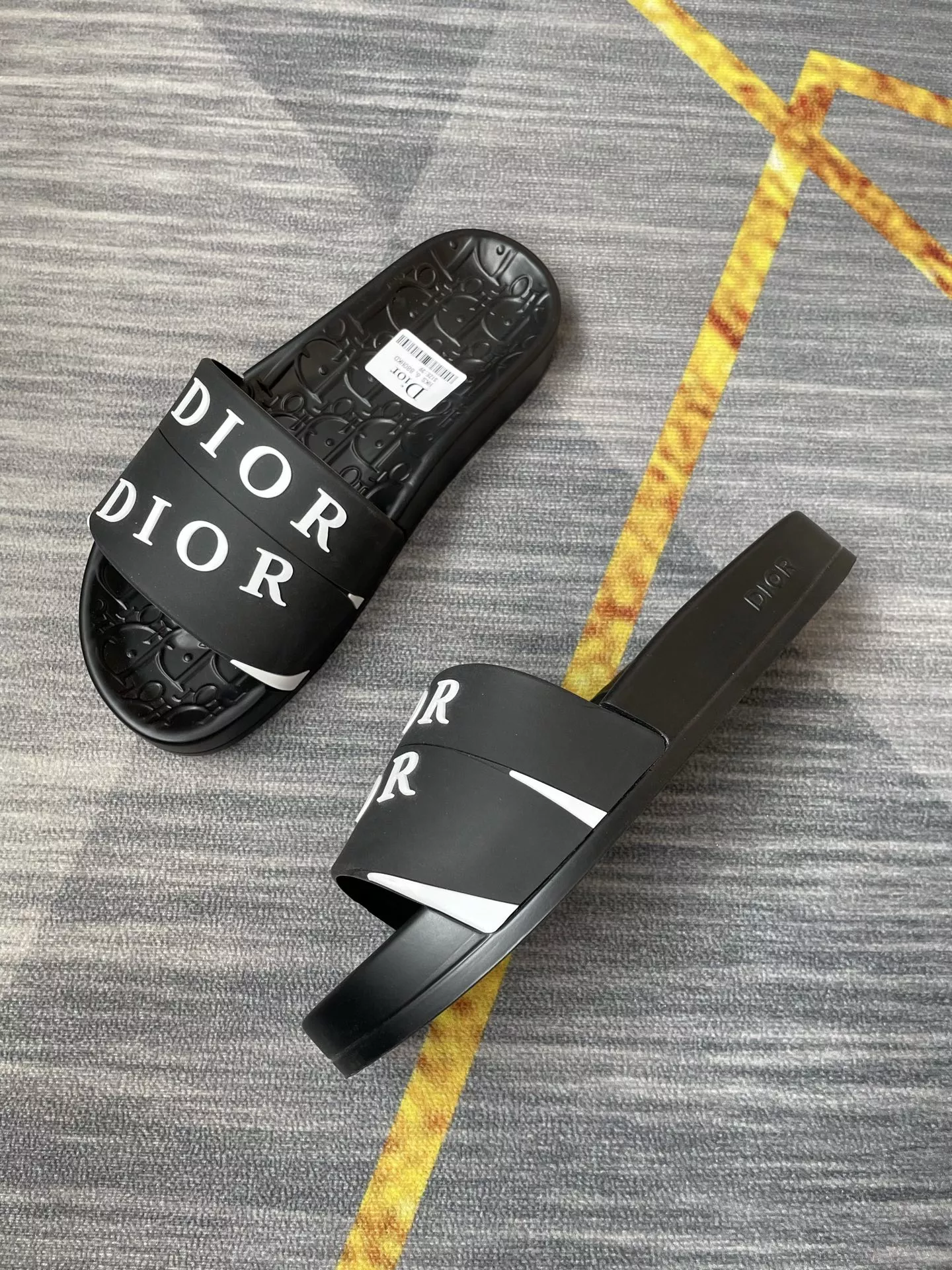 Affordable 7370 Christian Dior Slippers For Men