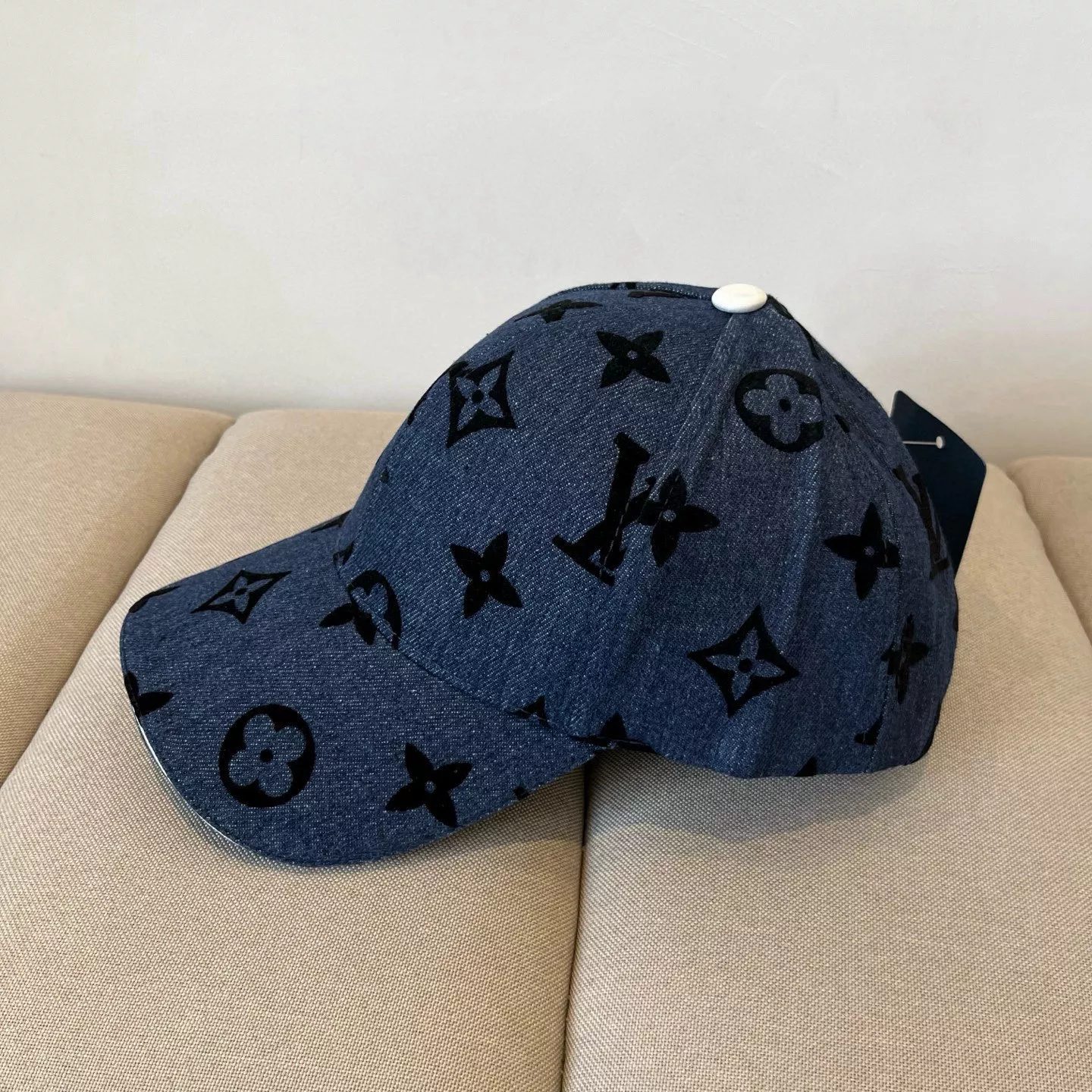 Affordable 7558 Louis Vuitton LV Caps