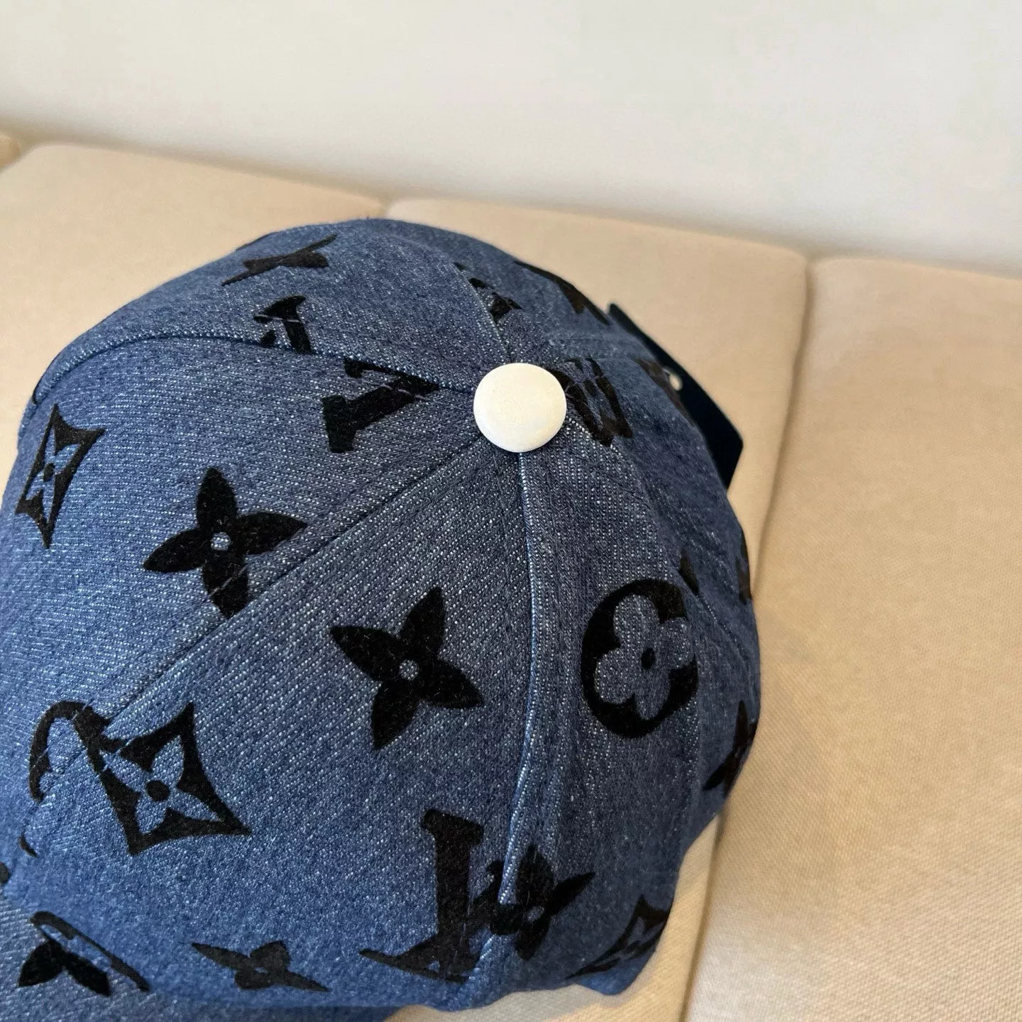 Affordable 7558 Louis Vuitton LV Caps