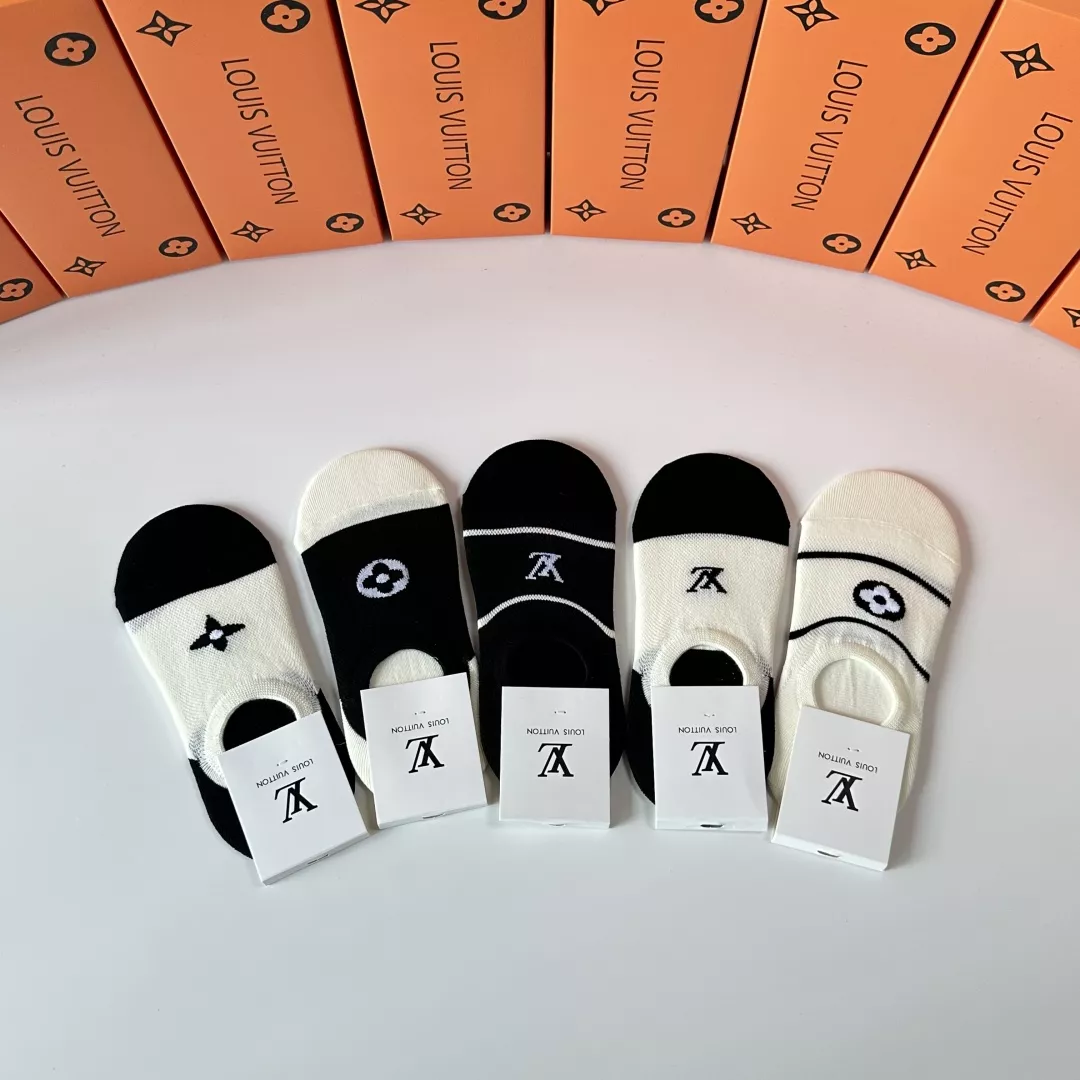 Affordable 7584 Louis Vuitton LV Socks