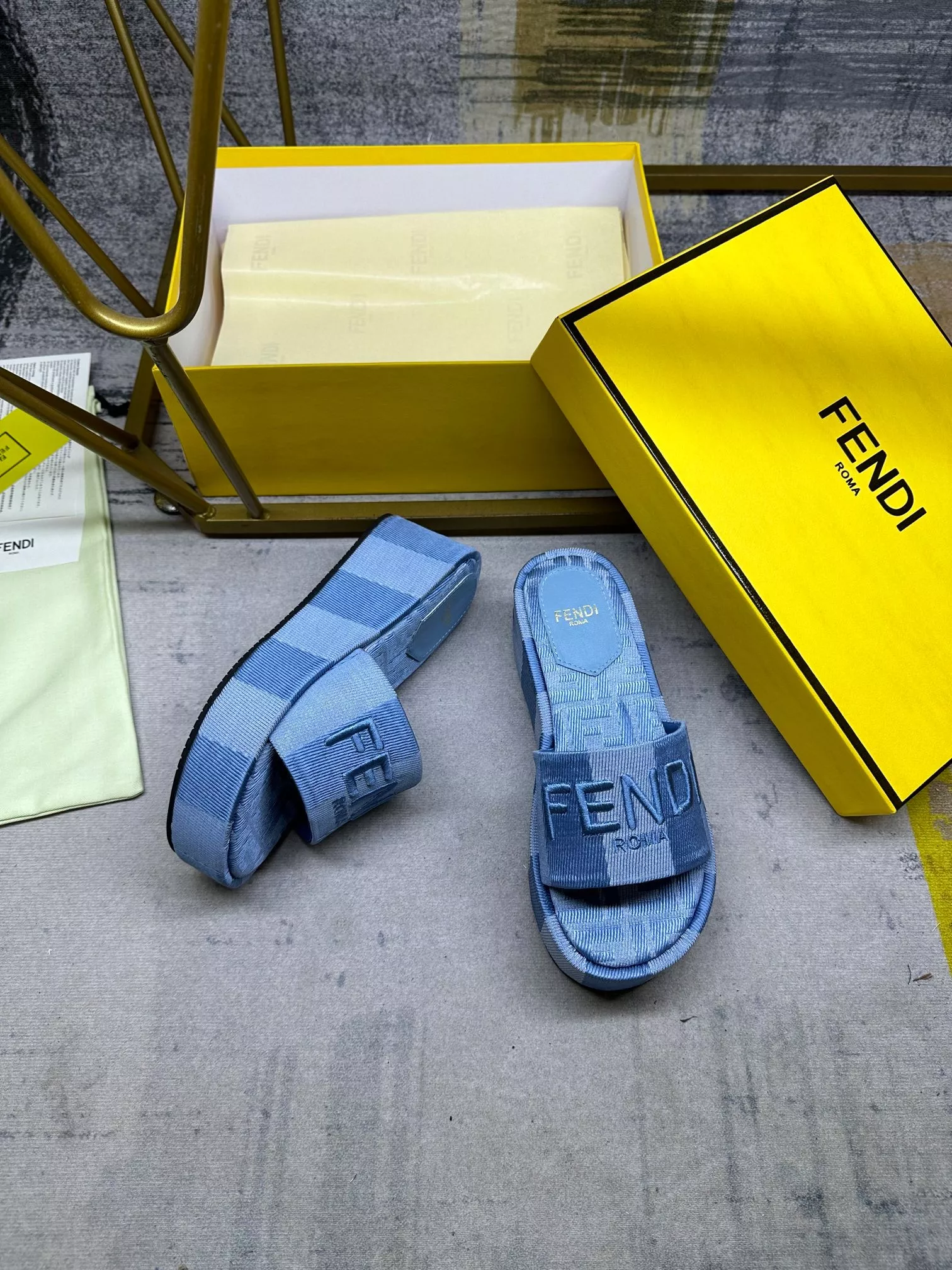 Affordable 767 Fendi Slippers For Women