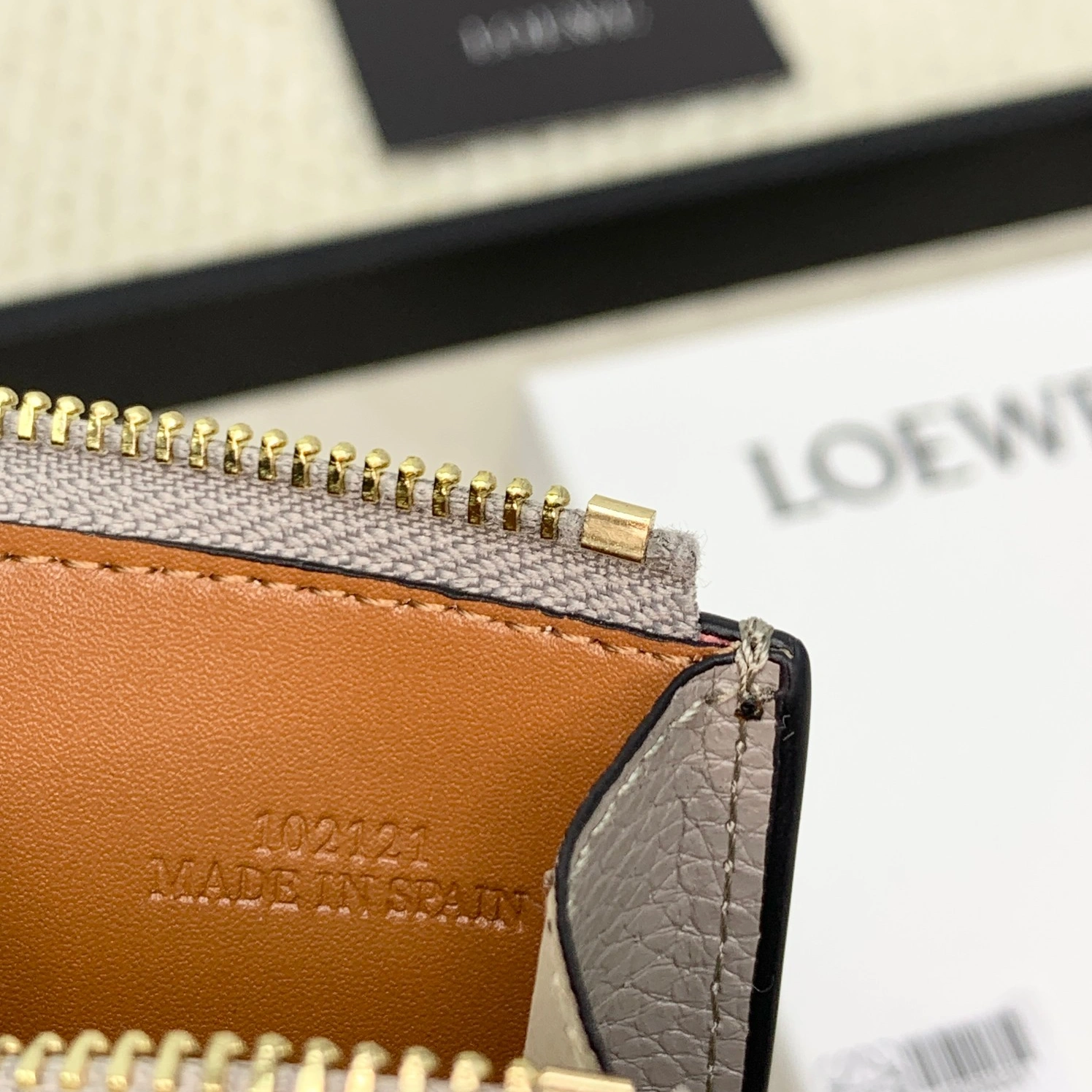 Affordable 7713 LOEWE Card Case