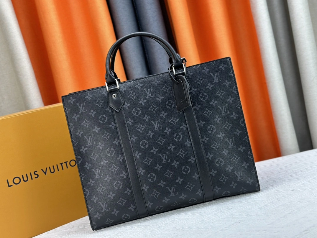 Affordable 7827 Louis Vuitton AAA Man Handbags
