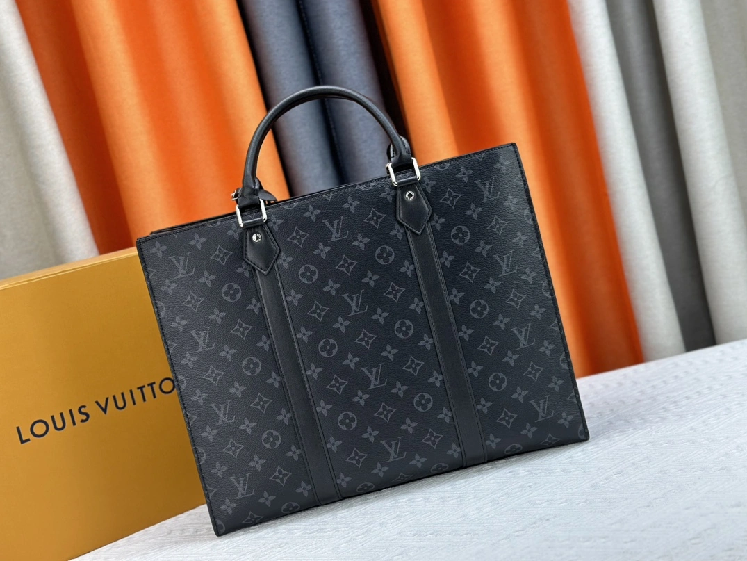 Affordable 7827 Louis Vuitton AAA Man Handbags