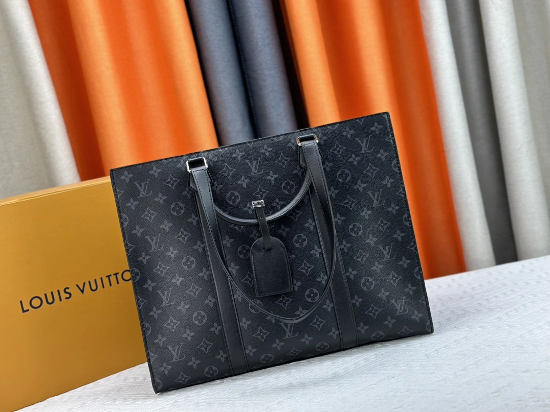 Affordable 7827 Louis Vuitton AAA Man Handbags