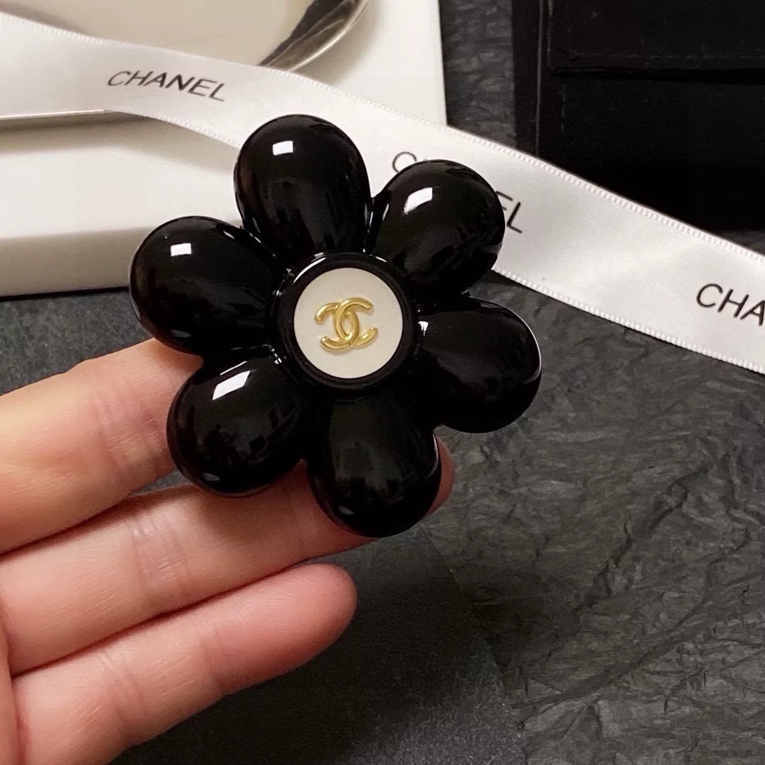 Affordable 8049 Chanel Brooches For Women