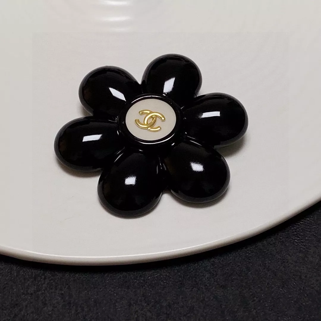 Affordable 8049 Chanel Brooches For Women