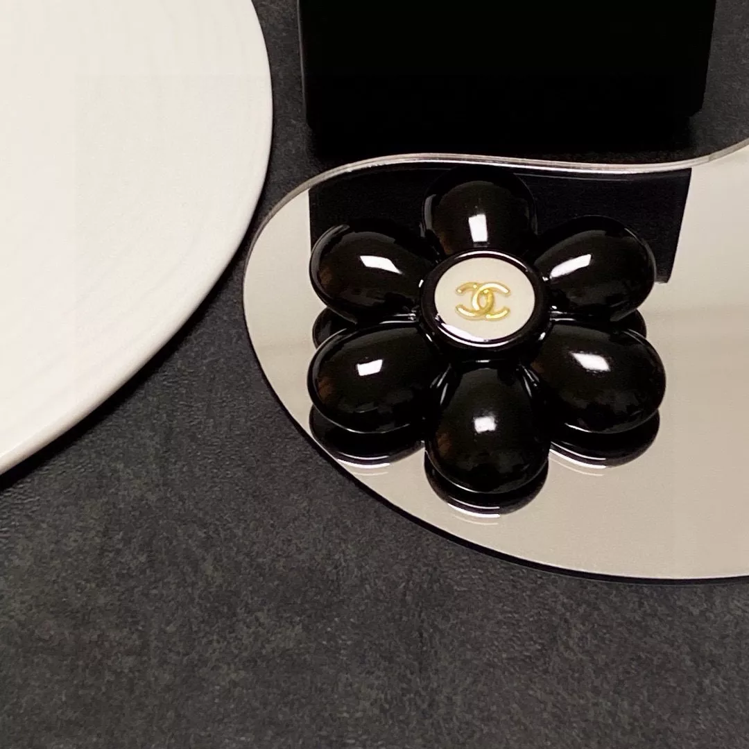 Affordable 8049 Chanel Brooches For Women
