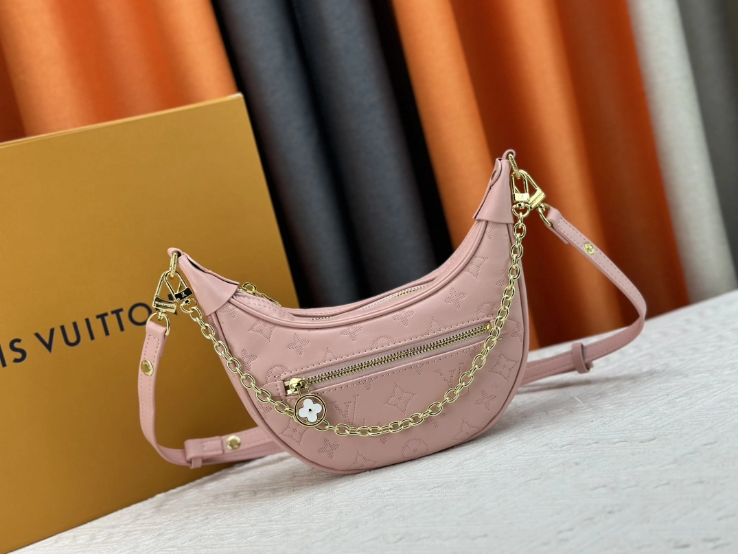 Affordable 8057 Louis Vuitton AAA Quality Messenger Bags For Women