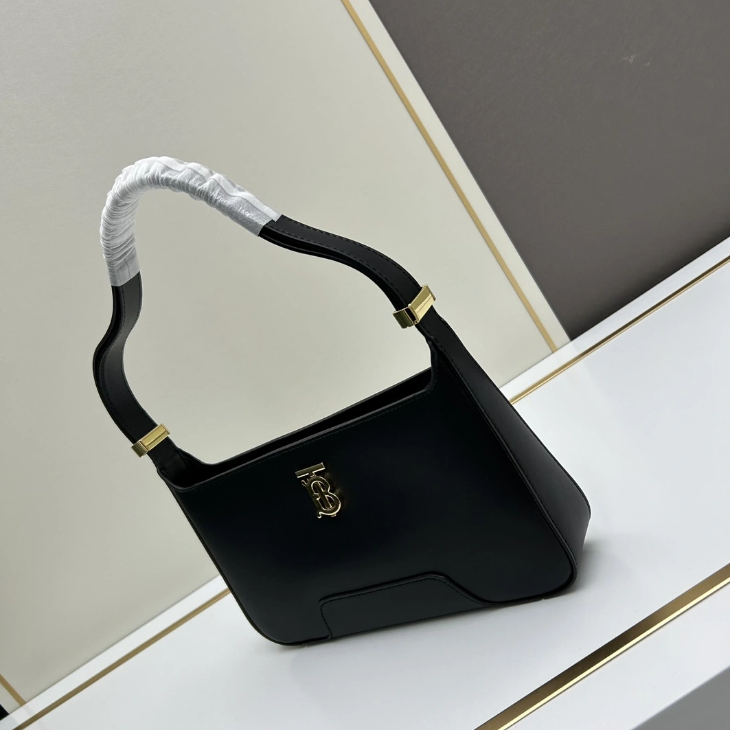 Affordable 8136 Burberry AAA Quality Shoulder Bags For Women