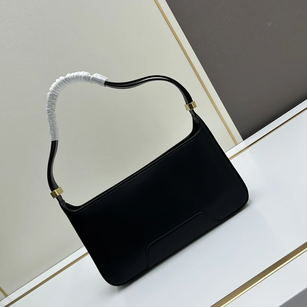 Affordable 8136 Burberry AAA Quality Shoulder Bags For Women