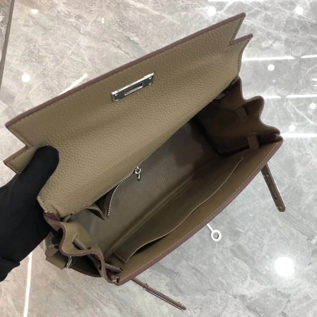 Affordable 8157 Hermes AAA Quality Messenger Bags For Women