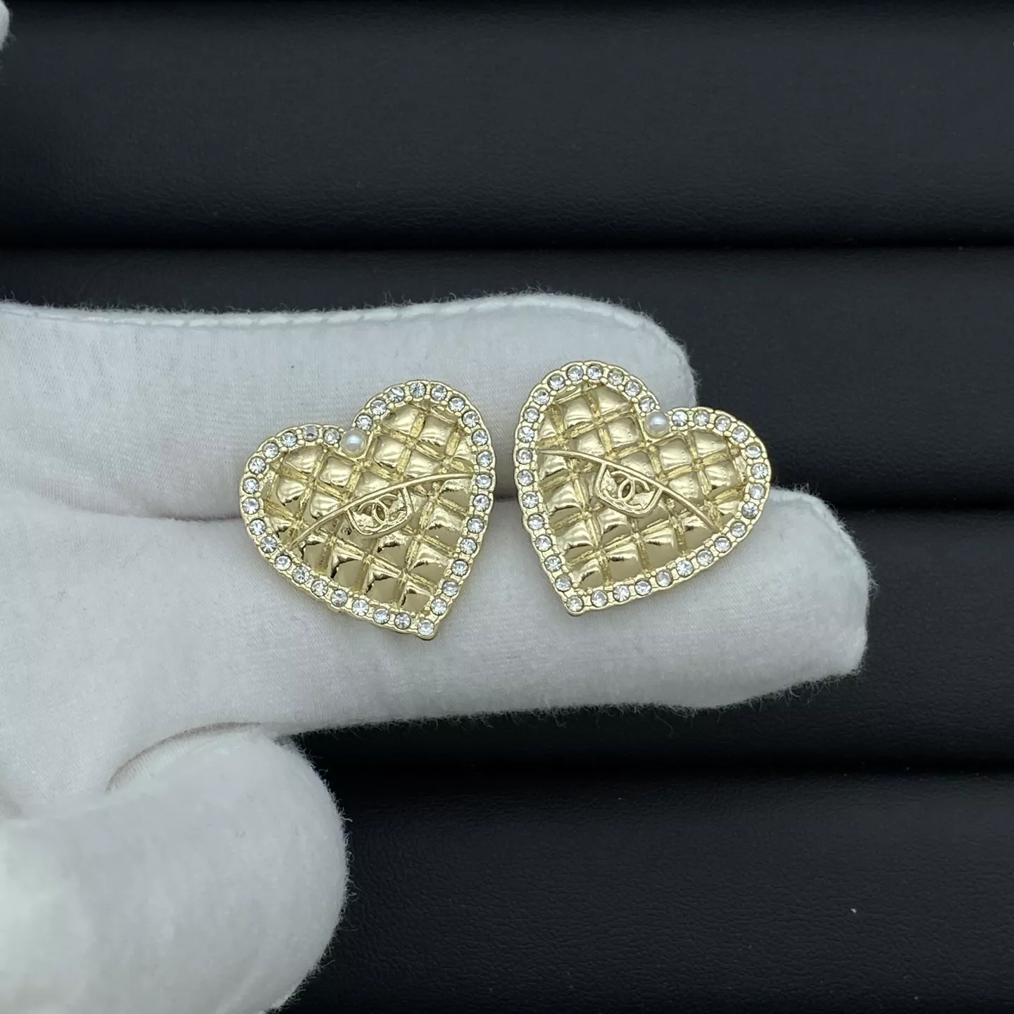 Affordable 8212 Chanel Earrings For Women